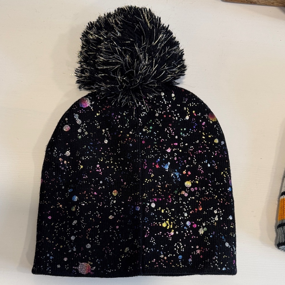 Star Wars Beanie Set with Pom Pom (2) - Picture 5 of 8